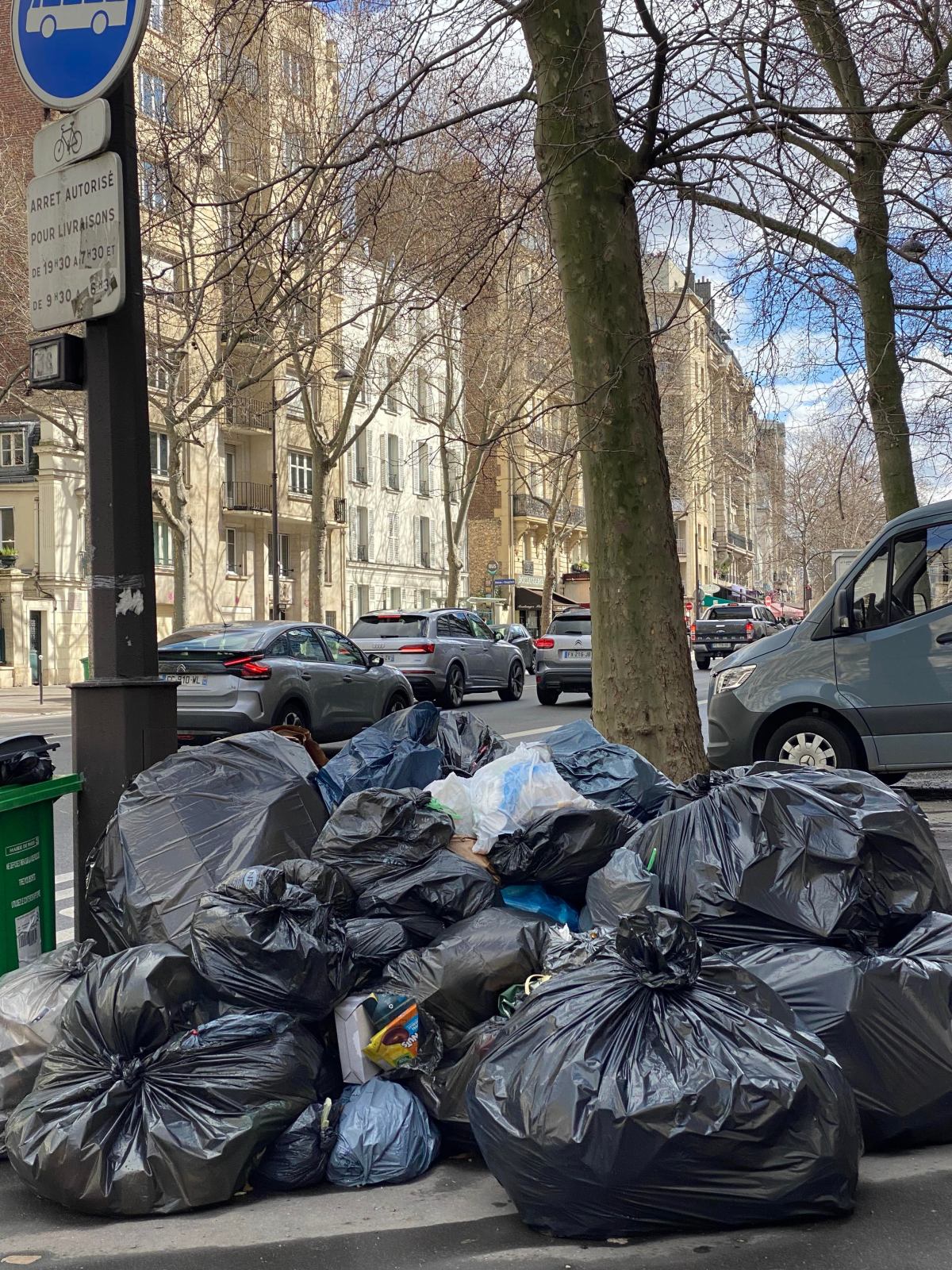 Les poubelles de Paris ne sont pas celles qu’on croit